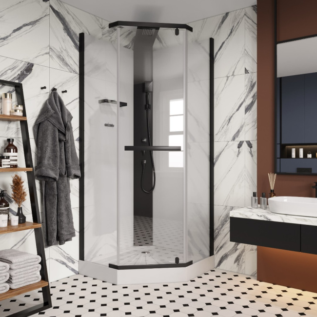 Ceruttispa CHIKA901B (90*90*215-225) без крыши, черный алюминиевый профиль, пятиугольный низкий поддон, центральная панель, тропический душ, ручной душ, полочка, прозрачное переднее стекло 6 мм, сверхпрозрачное заднее стекло 5 мм с белой окраской, сифон.